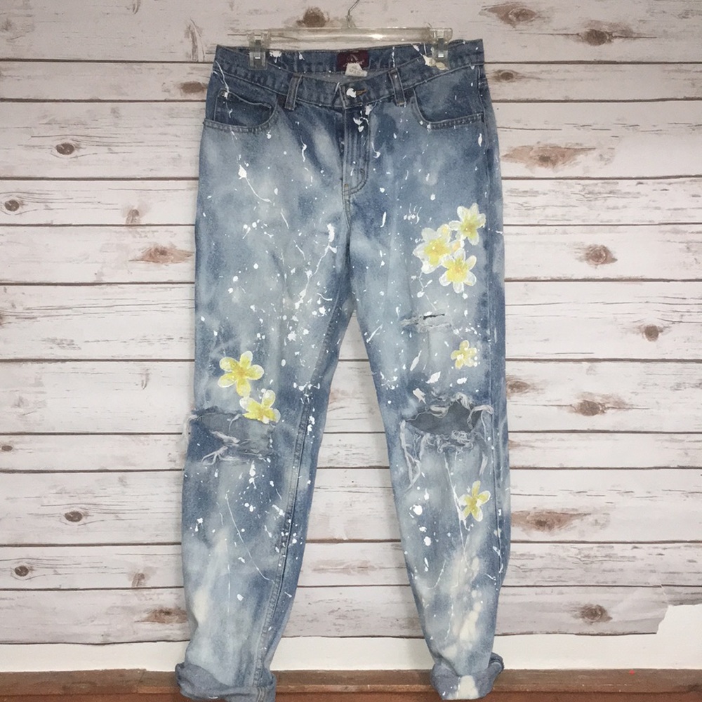 High wasted jeans